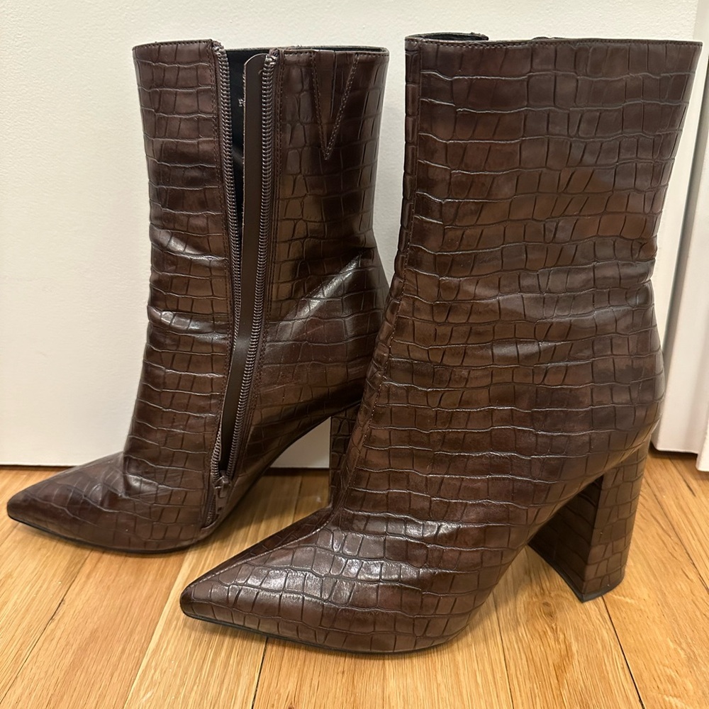 Jeffrey Campbell Siren-3 Croc Embossed Boots Size 7.5